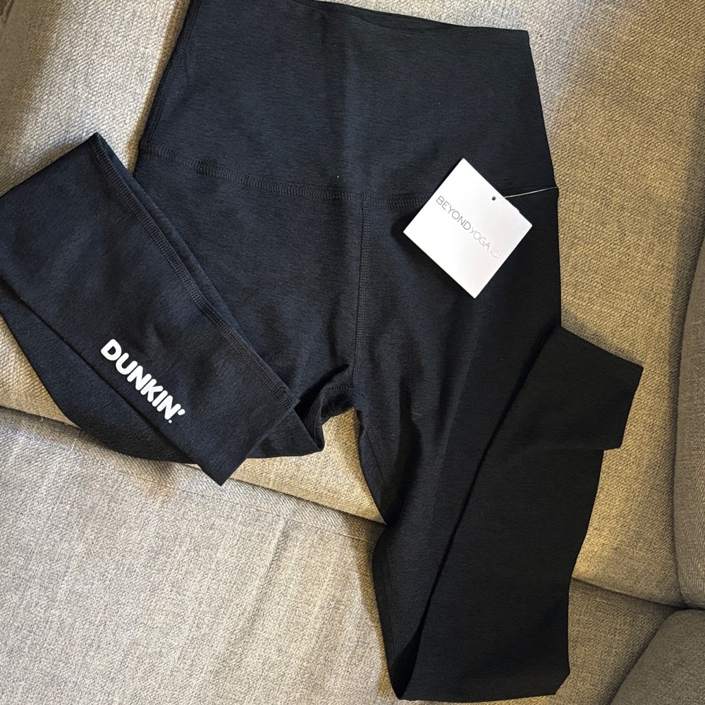 Beyond Yoga Black Leggings collab Dunkin